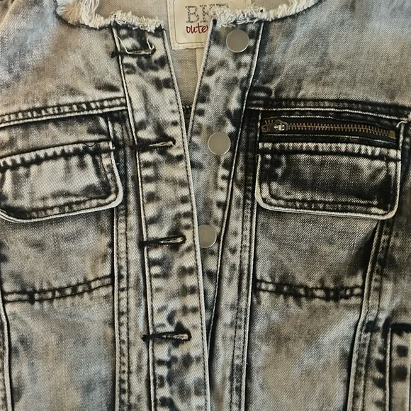 BKE Washed Black and Gray Denim Vest - Picture 3 of 6